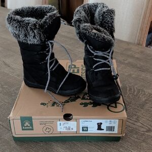 Kamik Black Boots with Gray Faux Fur